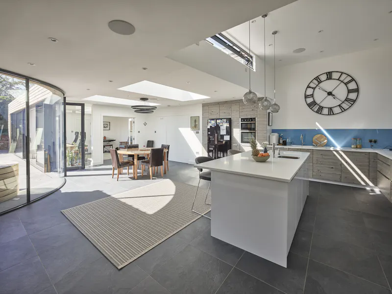 Kitchen at Georgian cottage in Streatham, A1563 (photo 2)