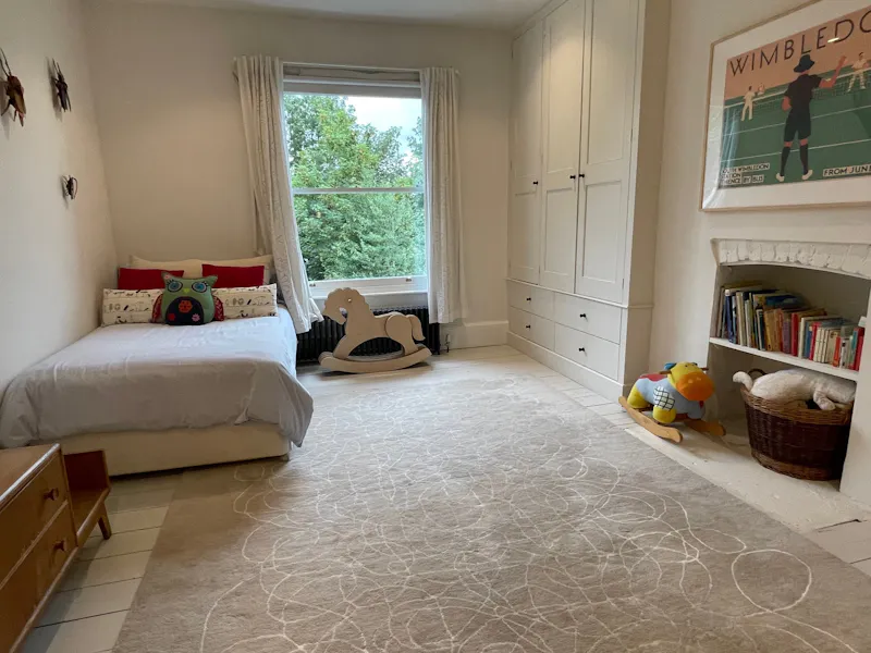Stripped back Penge house, B1775 (photo 35)