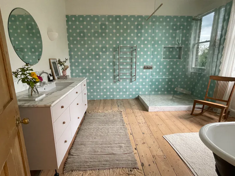 Bathroom at Stripped back Penge house, B1775 (photo 37)