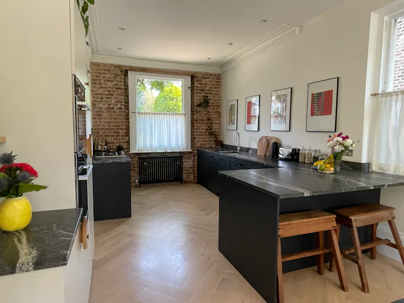 Kitchen at Stripped back Penge house, B1775 (photo 15)