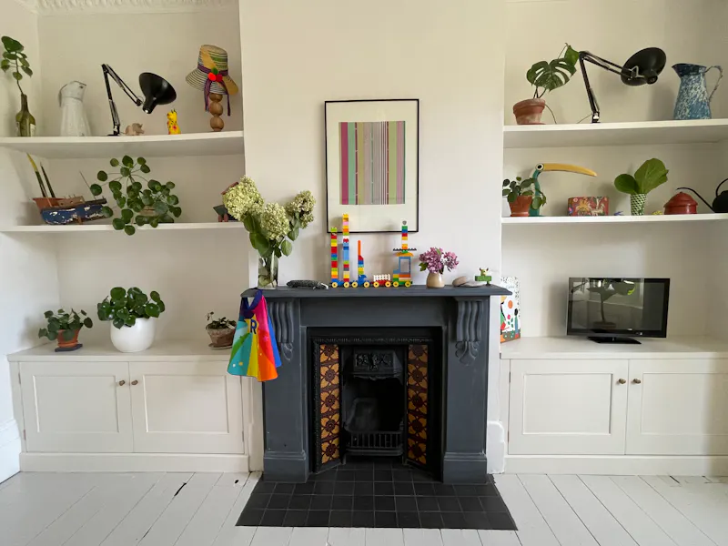Fireplace at Stripped back Penge house, B1775 (photo 6)