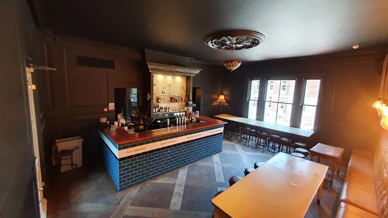 Floor - wooden at Holloway Road Victorian pub, R807 (photo 7)