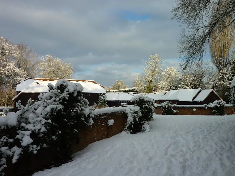 Contemporary Pirbright barn, L551 (photo 28)