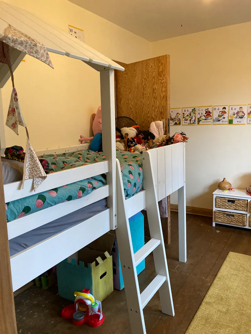 Bedroom - child's at Arts & Crafts home in Croydon, D2600 (photo 35)