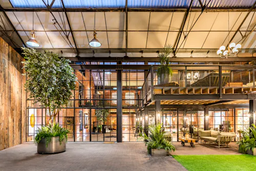Funky warehouse in Birmingham, D2599