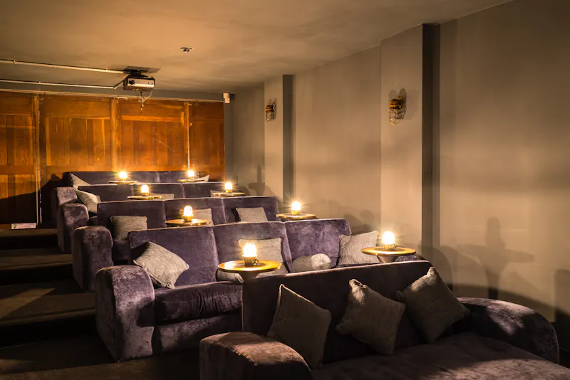 Home cinema at Funky warehouse in Birmingham, D2599 (photo 10)