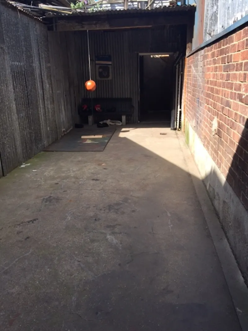 Industrial Dalston studio, N414 (photo 17)