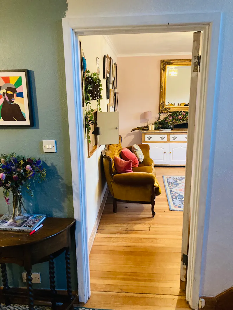 Arts & Crafts home in Croydon, D2600 (photo 15)