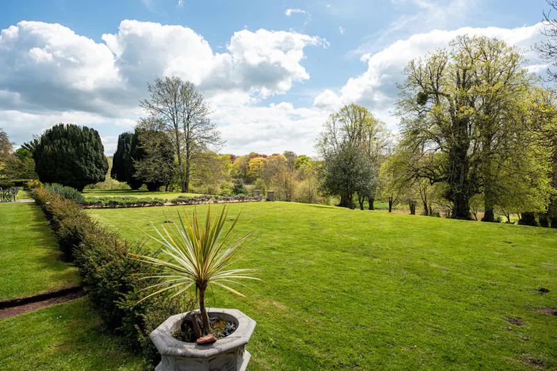 1500's estate near Bristol, M351 (photo 15)
