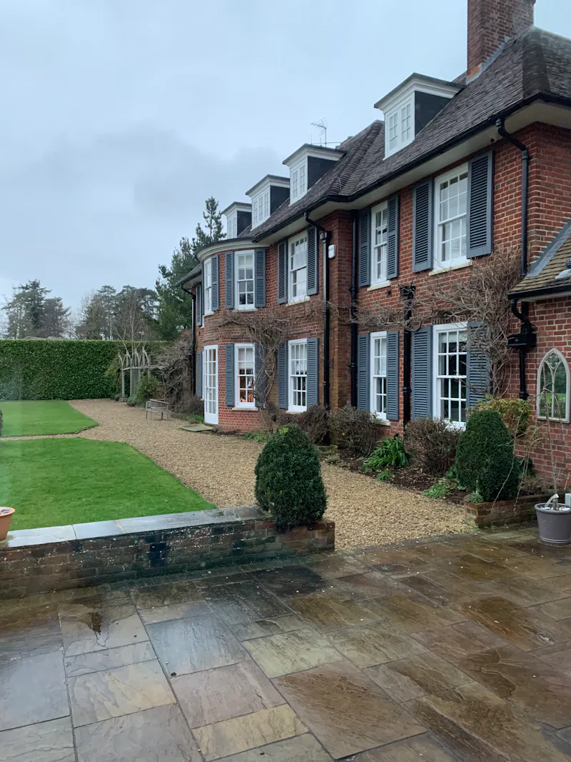 Large red brick home in Newbury, B1972 (photo 64)