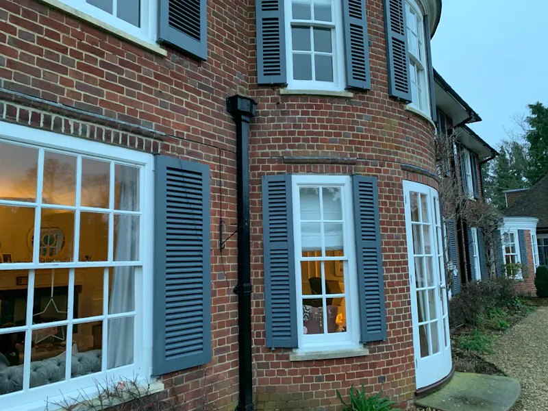 Large red brick home in Newbury, B1972 (photo 66)