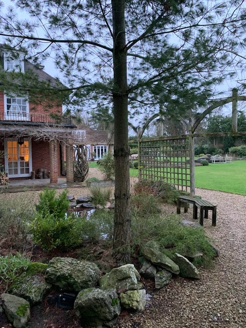 Large red brick home in Newbury, B1972 (photo 74)