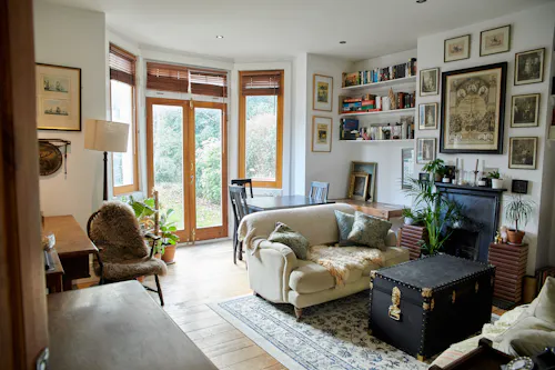Victorian flat in Forest Gate, B1962