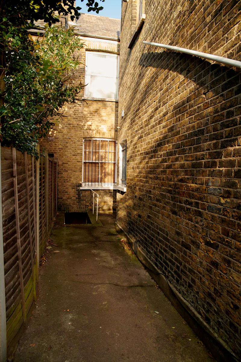 Victorian flat in Forest Gate, B1962 (photo 33)