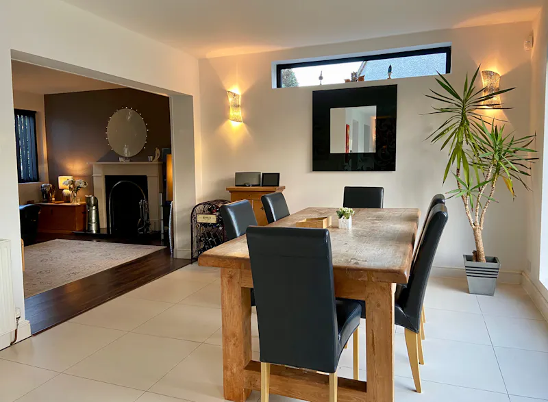 Large detached home Reigate, D2607 (photo 5)