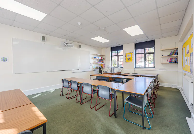 College in Bishops Stortford, J223 (photo 3)