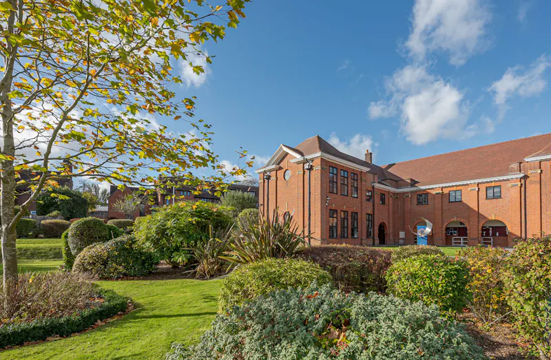 College in Bishops Stortford, J223 (photo 57)