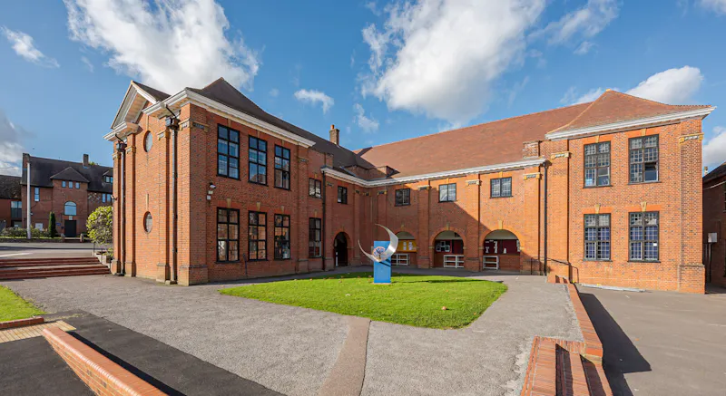 College in Bishops Stortford, J223 (photo 64)