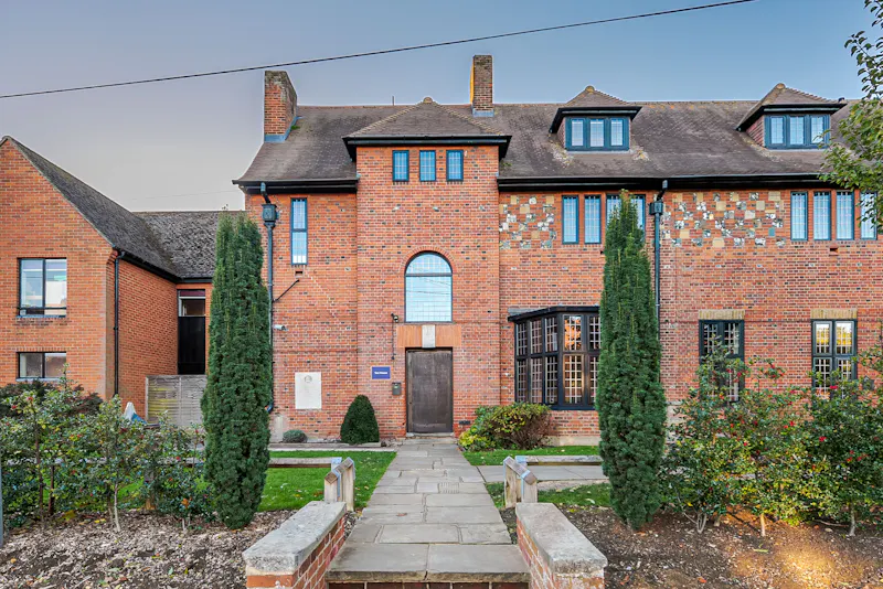 College in Bishops Stortford, J223 (photo 76)