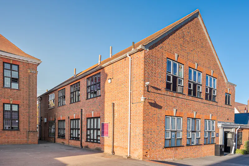 College in Bishops Stortford, J223 (photo 40)