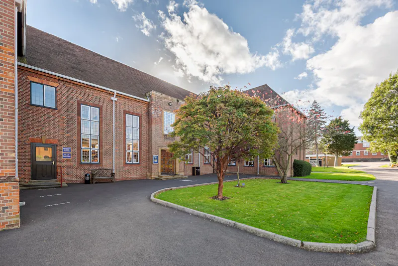College in Bishops Stortford, J223 (photo 48)