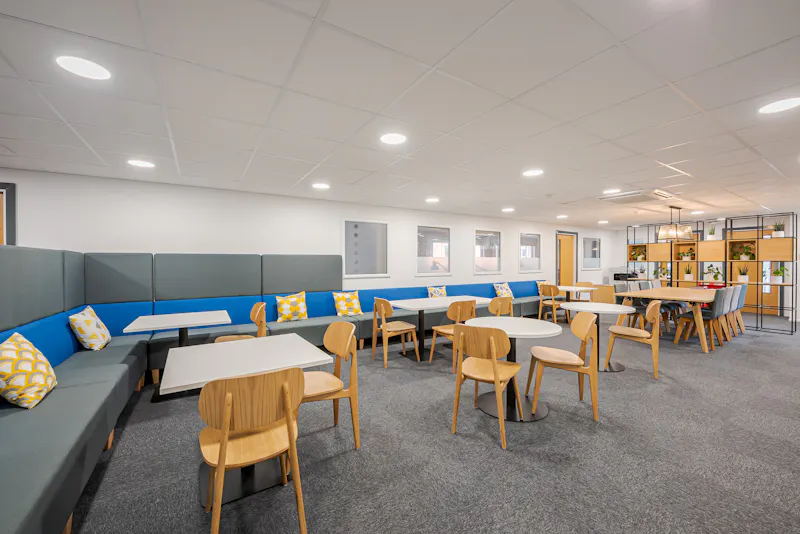 College in Bishops Stortford, J223 (photo 34)