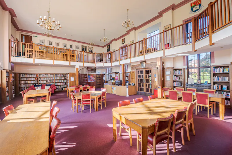 Library at College in Bishops Stortford, J223 (photo 27)