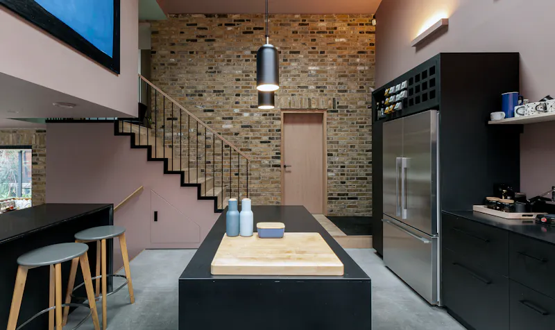 Exposed brick at Modern mews in Brockley, D2610 (photo 2)