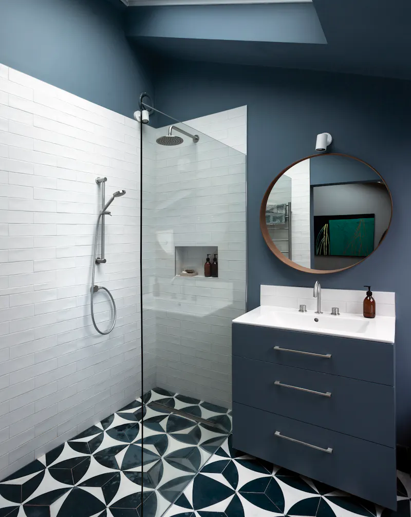 Bathroom at Modern mews in Brockley, D2610 (photo 26)