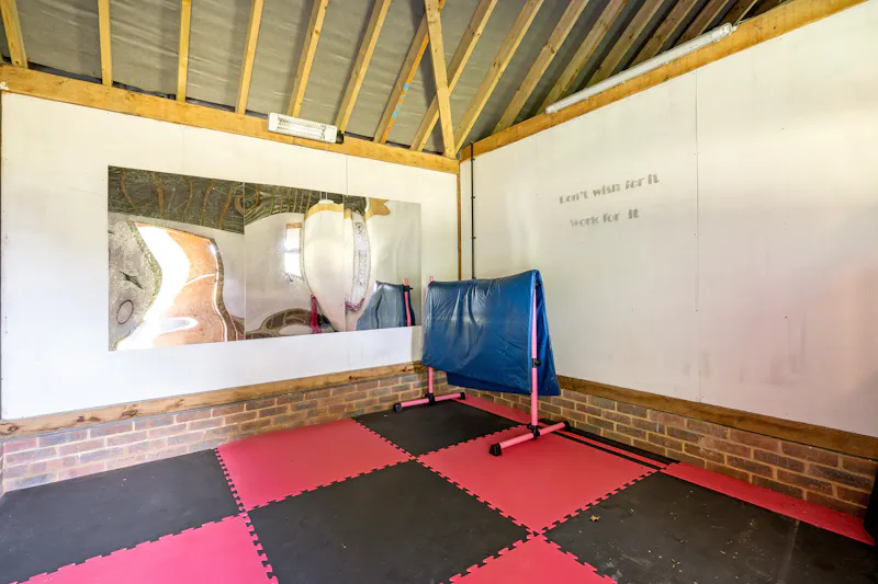 Gym at Farm cottage in Haslemere, D2613 (photo 8)