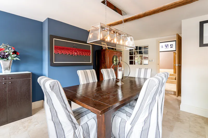 Dining room at Farm cottage in Haslemere, D2613 (photo 9)