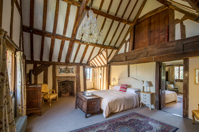 Bedroom at Striking Manor in Long Crendon, M352 (photo 13)