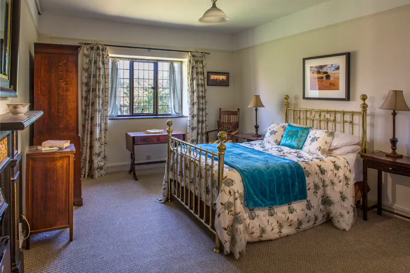 Bedroom at Striking Manor in Long Crendon, M352 (photo 15)