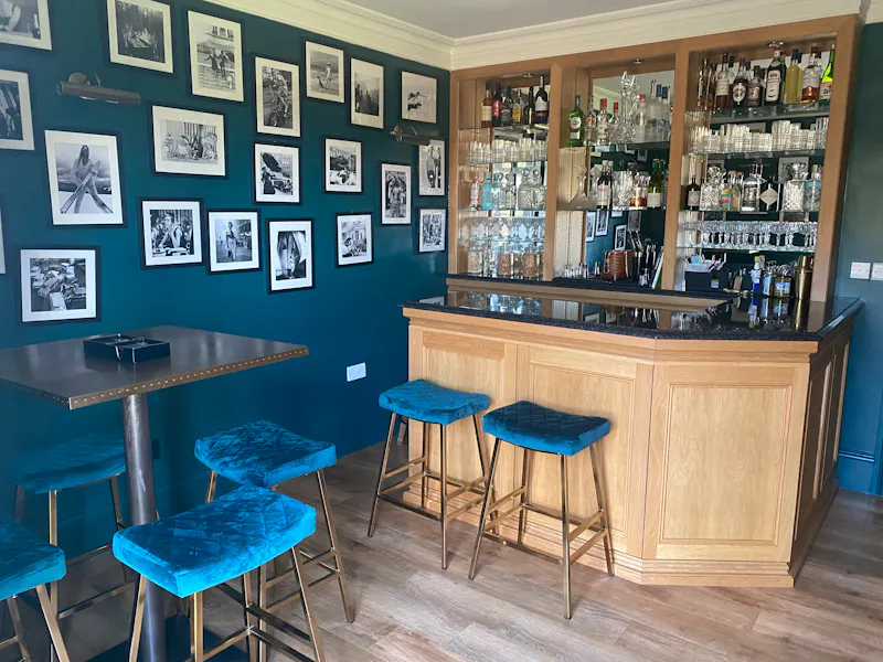 Bar at Georgian rectory in Ditcheat, A1566 (photo 46)