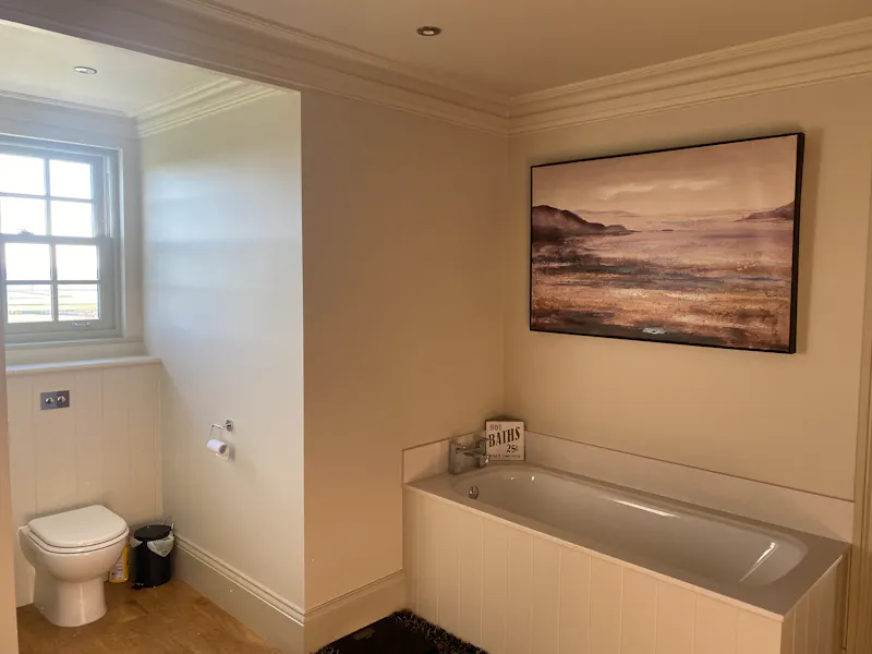 Bath at Georgian rectory in Ditcheat, A1566 (photo 38)