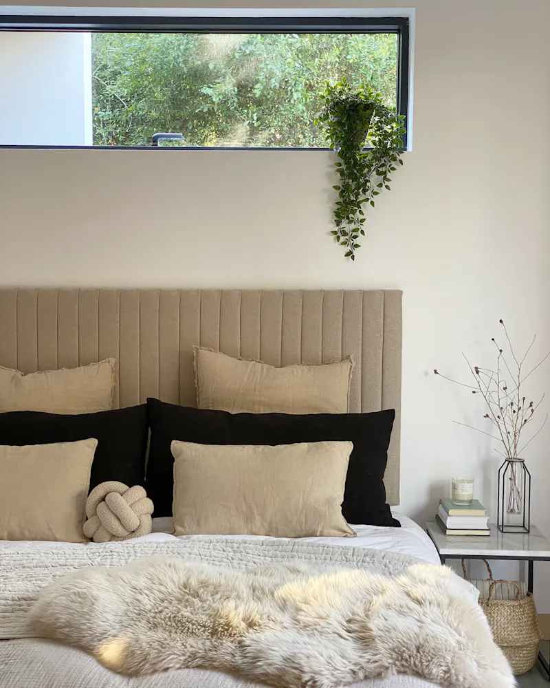 Bedroom at Hockley Modern Home, K470 (photo 14)
