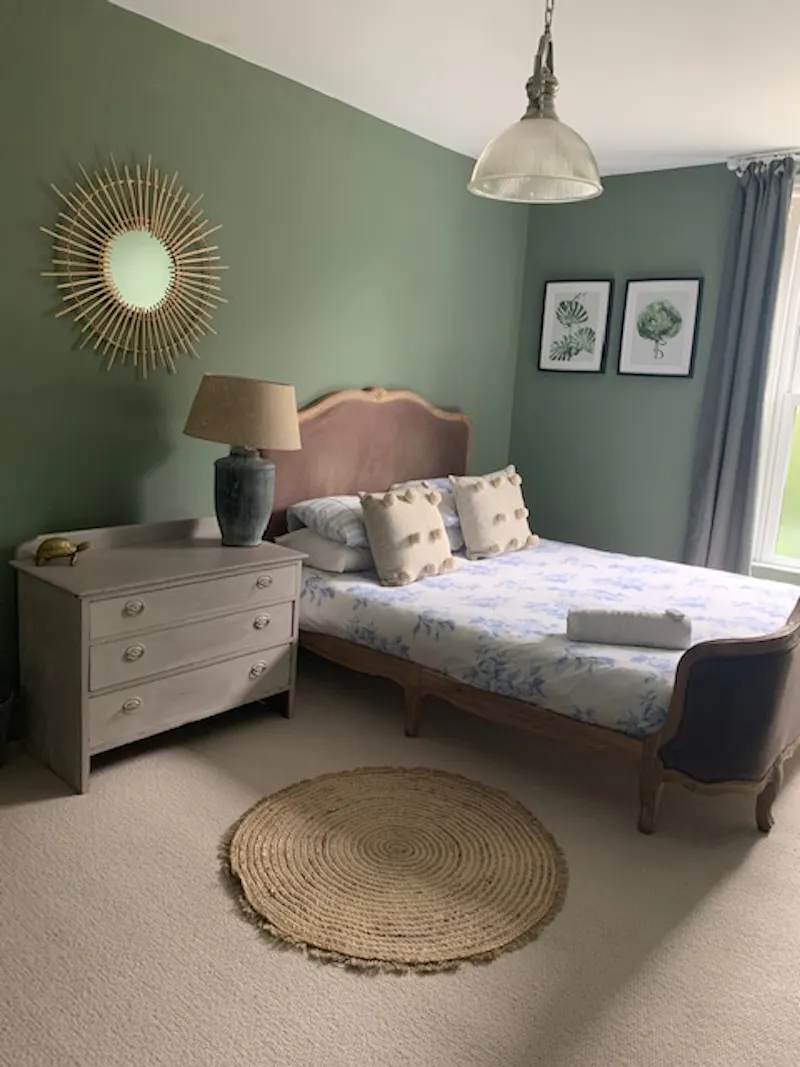 Bedroom at Exmouth river home, B2002 (photo 12)