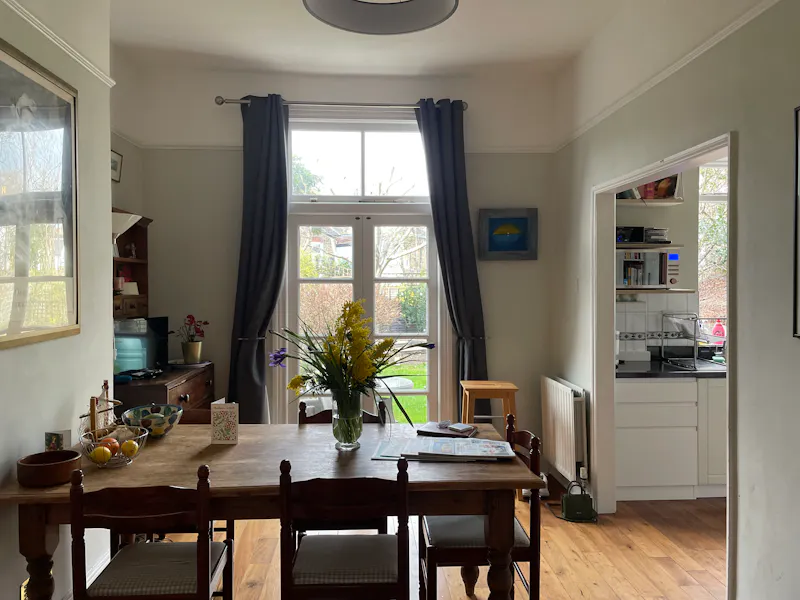 Dining room at East Dulwich family home, B1961 (photo 11)
