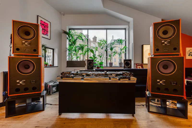 Multi-arts space in Dalston , R856 (photo 18)