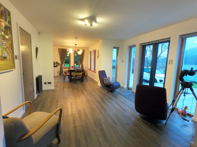 Highlands Loch House , D2675 (photo 5)