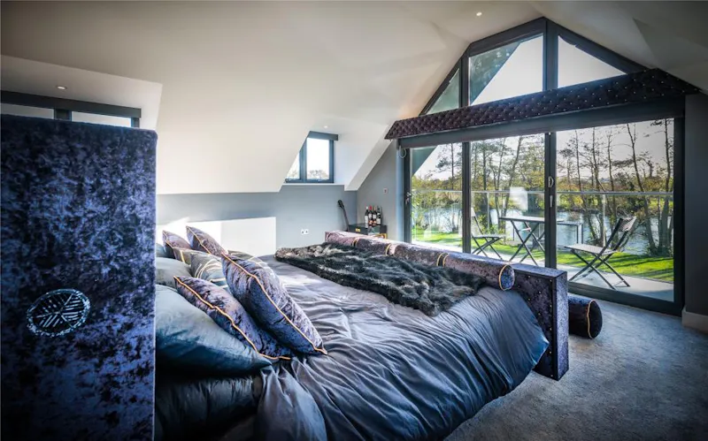 Bedroom at Stunning new home Caversham, D2609 (photo 20)
