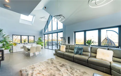 Stunning new home Caversham, D2609