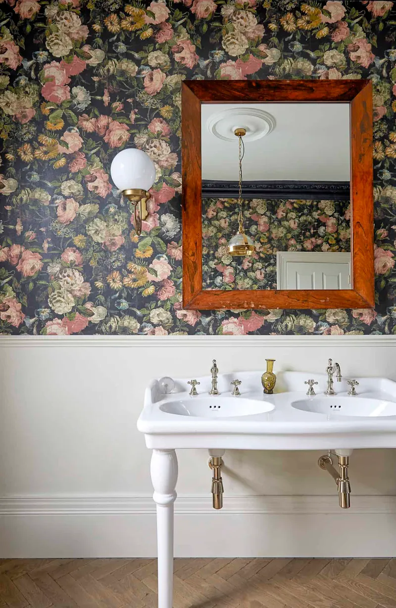 Immaculate townhouse Homerton, D2611 (photo 43)
