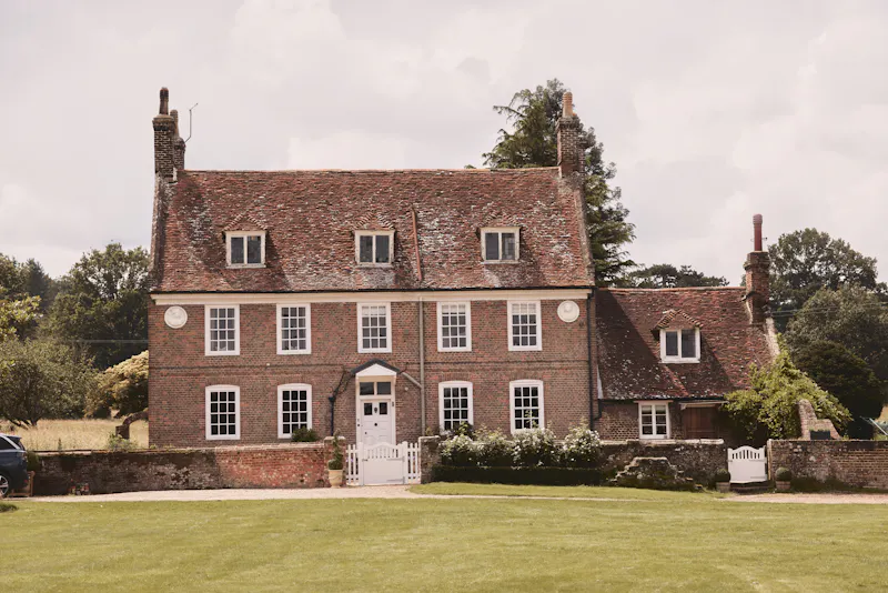Ashurst country house and barns, A1239 (photo 1)