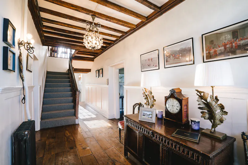 Entrance hall at Ashurst country house and barns, A1239 (photo 2)