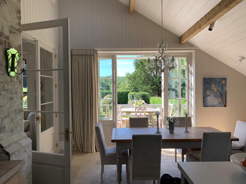 French doors at American barn in Guildford, B1125 (photo 18)