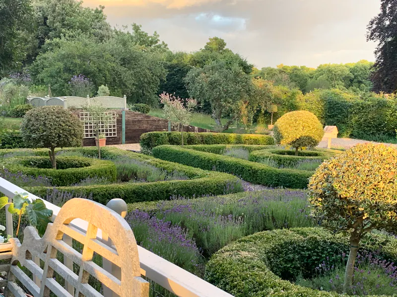 Garden - formal at American barn in Guildford, B1125 (photo 45)