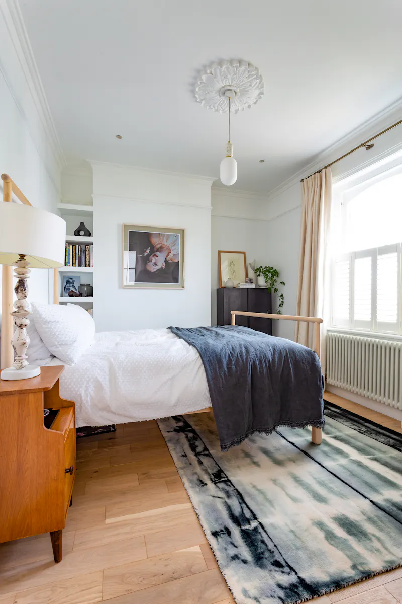 Immaculate Putney home, B1967 (photo 18)