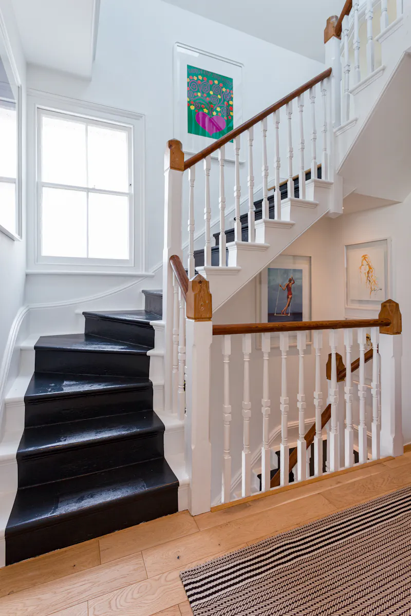 Immaculate Putney home, B1967 (photo 27)