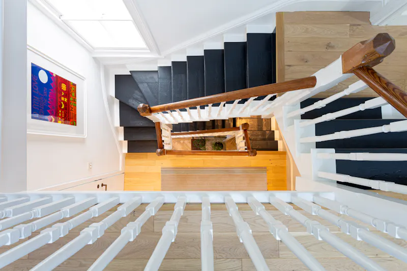 Staircase at Immaculate Putney home, B1967 (photo 13)